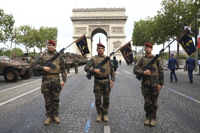 Франция днес отбелязва националния си празник
