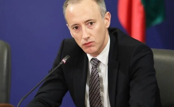 Бюджет 2023: Строят 100 нови физкултурни салона, ремонтират 15-20 общежития, едносменен режим в повече училища