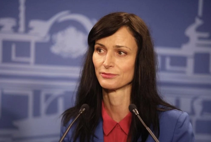 Габриел за блокираните граждани в Гърция: Следим ситуацията с 30 българи във Волос
