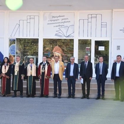 Директорът на Асарел-Медет уважи откриването на учебната година в МГУ