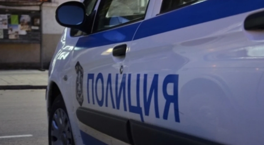 Задържаха служител на Община Несебър с огромна сума пари