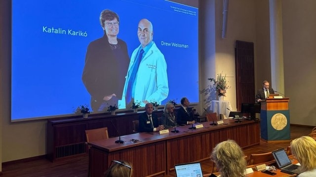 Унгарски и американски учени си поделиха Нобеловата награда за медицина