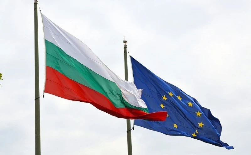 България е на второ място в ЕС сред държавите с най-нисък дълг