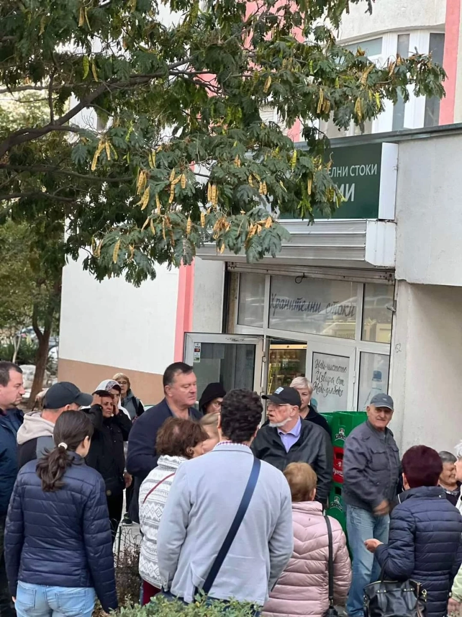Жители на Младост във Варна се оплакаха от спирането на автобус 48 пред Христо Христов 