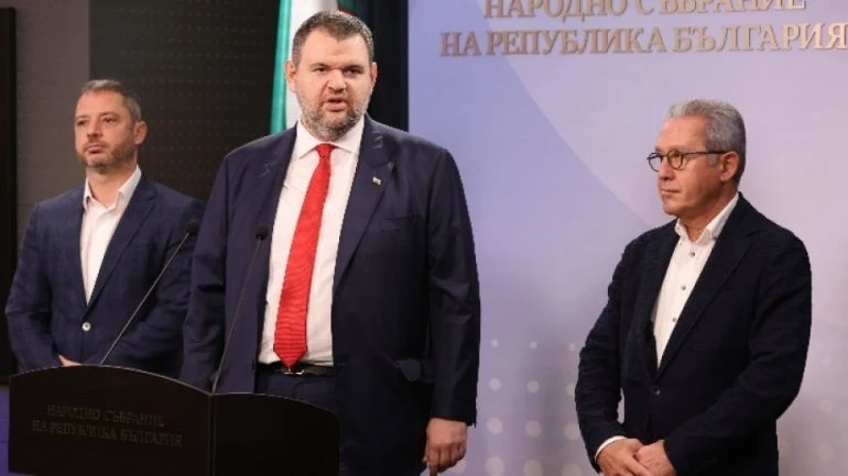ГЕРБ-СДС се отказа от незабавното прекратяване на дерогацията за внос на руски петрол