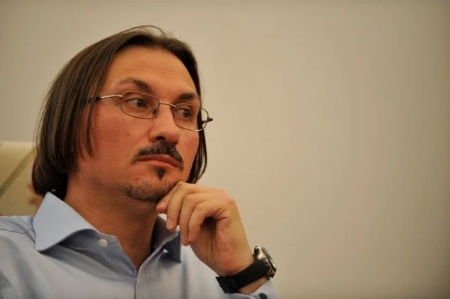 „Победата“ на отвращението, унизяваща победителя и политическите сделкаджии