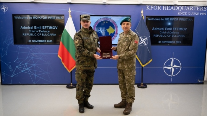 Адм. Ефтимов: Горд съм с нашите военнослужещи в операцията на Стабилизиращите сили на НАТО в Косово