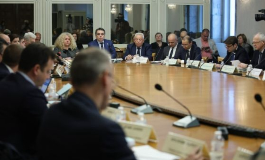 Бюджет 2024 мина в комисия на първо четене
