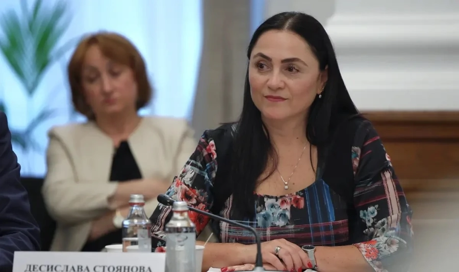 Неочаквано заместник - министър на труда и социалната политика подаде оставка