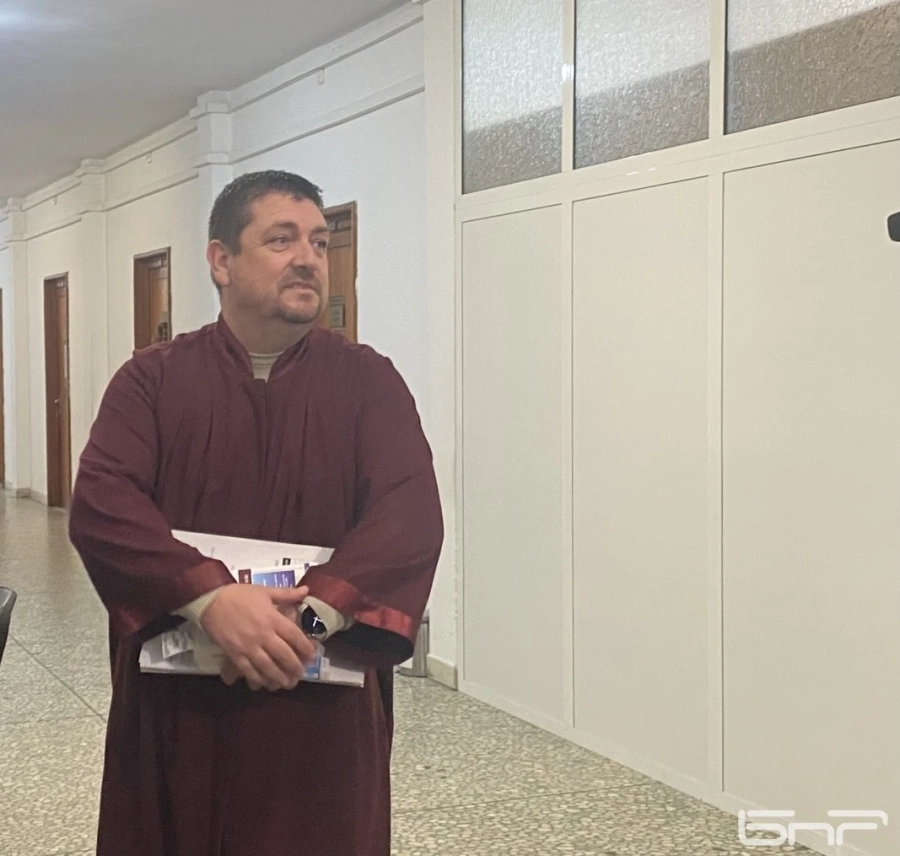 Отложиха делото за отстраняването на шефа на ВиК-Бургас