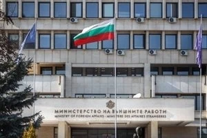 МВнР: Работим за освобождаването на корабите „Галакси лийдър“ и „Руен“