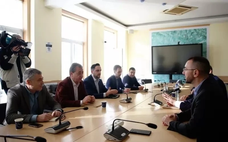 Партиите в СОС пак не се сближиха кой да е шеф