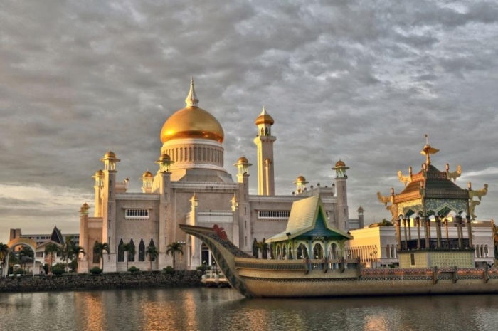 Блясък и лукс: Започна 10-дневната сватба на принца на Бруней
