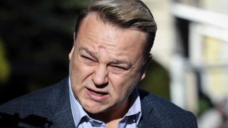 Градев: Хората не вярват на екипа на Бербатов
