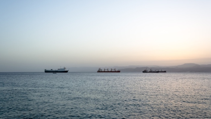 Хусите прогониха търговски и военни кораби на САЩ в Червено море