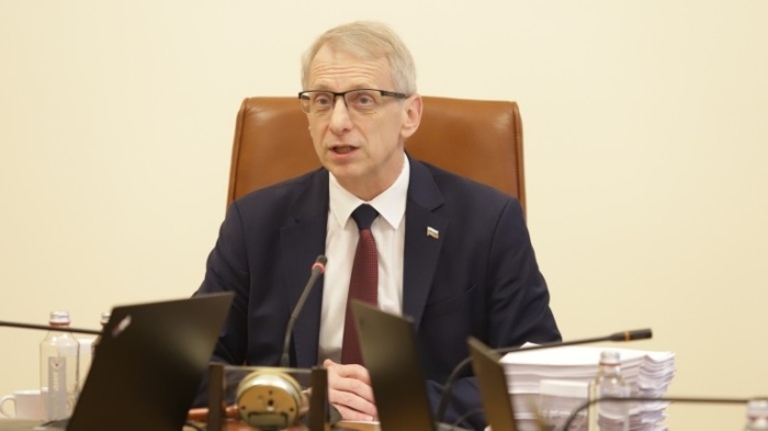 Бюджет 2024 не застрашава фискалната стабилност на държавата, уверява Денков