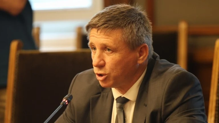 Опозицията се обединява в името на комисията по спецслужбите
