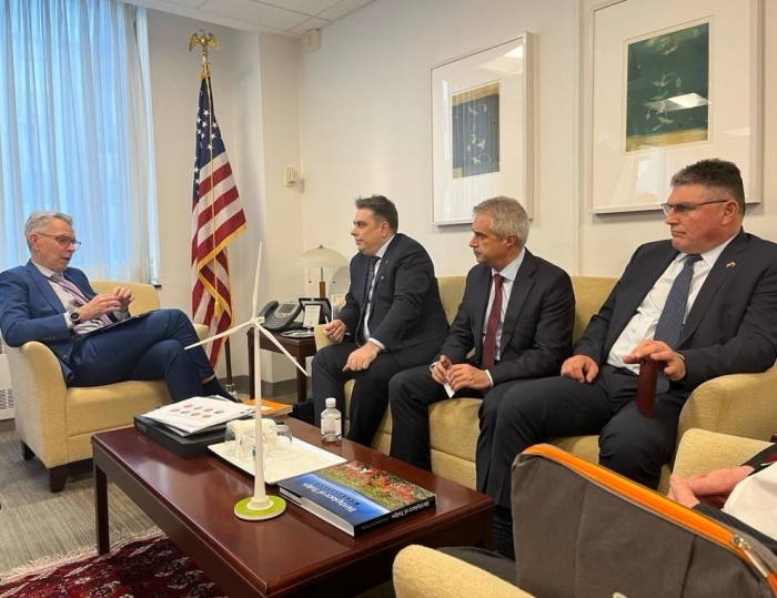 Енергийната сигурност, диверсификацията и новите ядрени мощности бяха акценти в срещата на Василев и секретаря по енергетика на САЩ