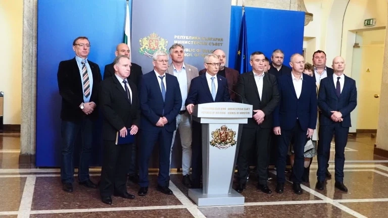 Земеделци подписаха с властта: Не точка, а запетайка в преговорите