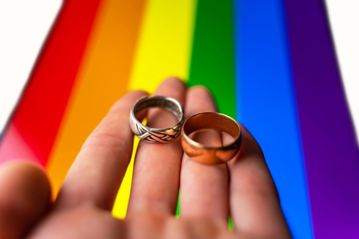 Гърция узаконява еднополовите бракове