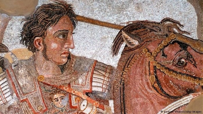 Скандал със сериал на Netflix за Александър Велики - показва го в хомосексуални отношения