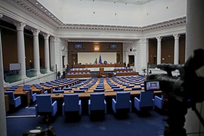 Комисията на Никола Минчев ще изслушва Цариградска и Зартова по казуса с Нотариуса