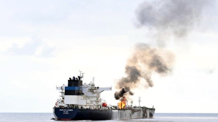 Пожар на борда на кораб в Аденския залив