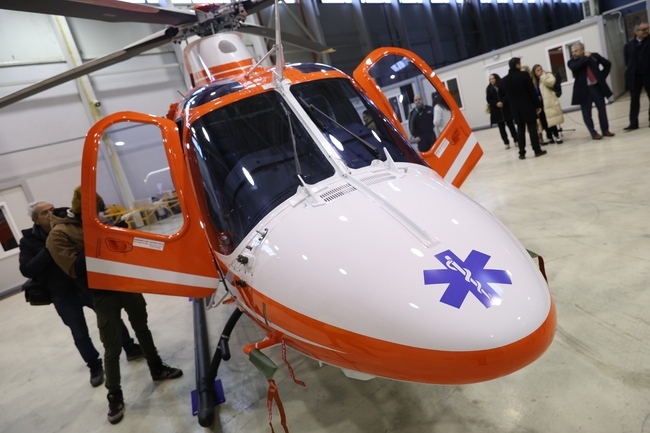 Първи демонстрационен полет на медицинския хеликоптер