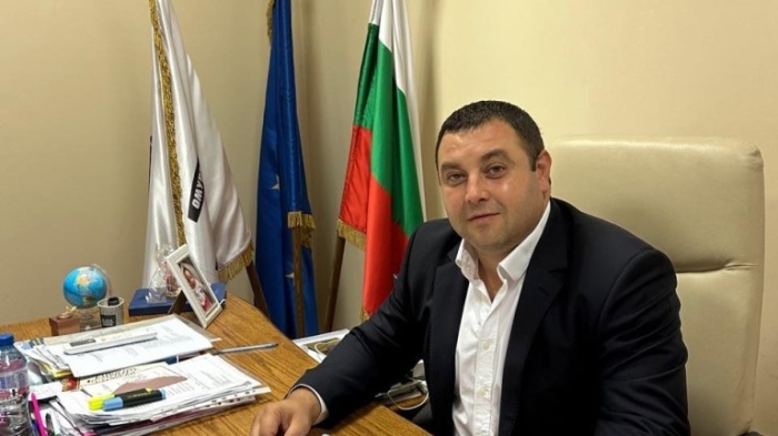 Ешреф Ешрефов се закле като кмет на Омуртаг - за втори път и под домашен арест