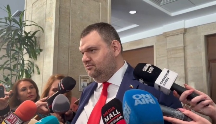 Пеевски: Денков е най-слабият премиер в историята, прати ми смс дали има проблем, че излизам до тоалетната
