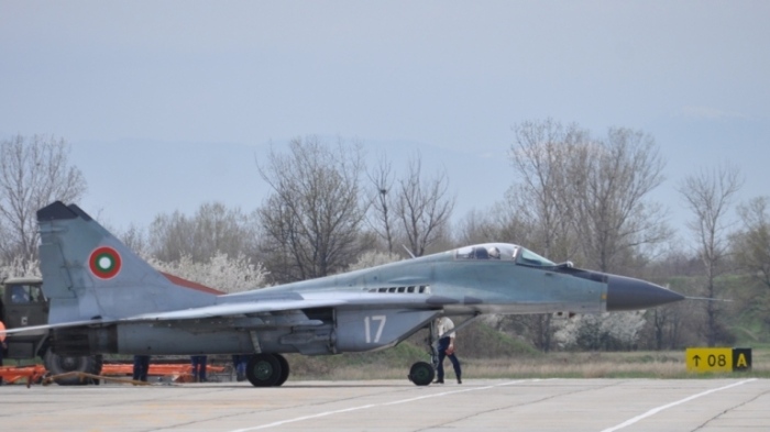 МО пак пусна обществена поръчка за ремонт на двигателите на МиГ-29