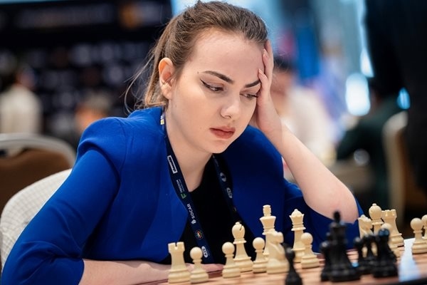 Нургюл Салимова направи реми в седмия кръг на турнира в Торонто