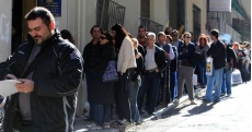 Евростат: Гърция е втората най-бедна страна в ЕС