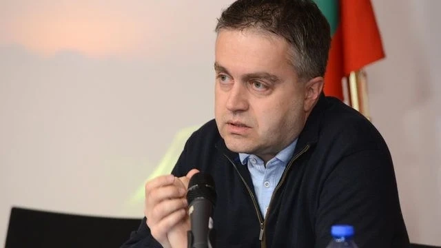 Владимир Шопов: Оформя се ясна стратегическа ос между Китай и Русия