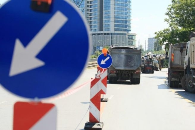 Важно за шофьорите в столицата: Затваря се част от детелината на бул. „България“