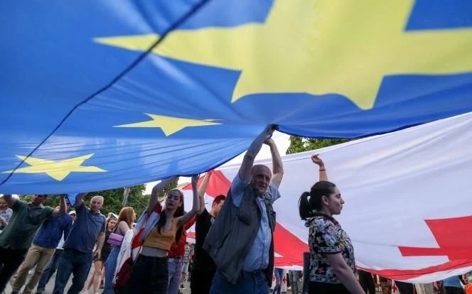 В Грузия зреят процеси - опозицията се обедини зад проевропейска платформа преди решаващи избори през есента