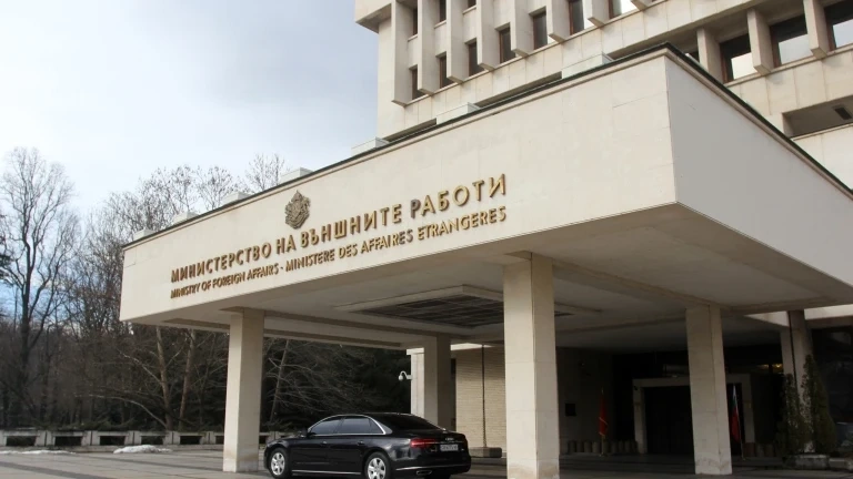 Приключи изборния ден зад граница