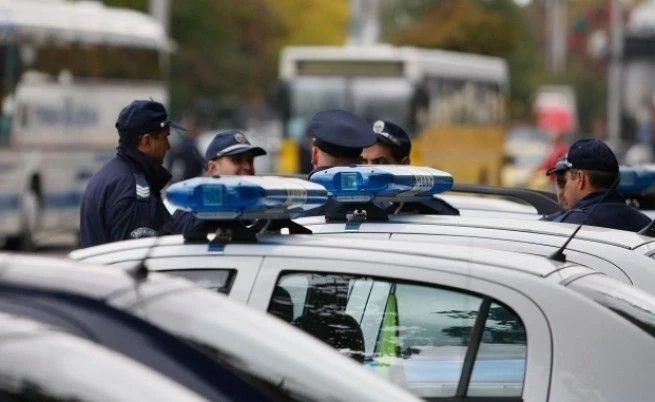 МВР погна уличните бандити след поредица грабежи в София