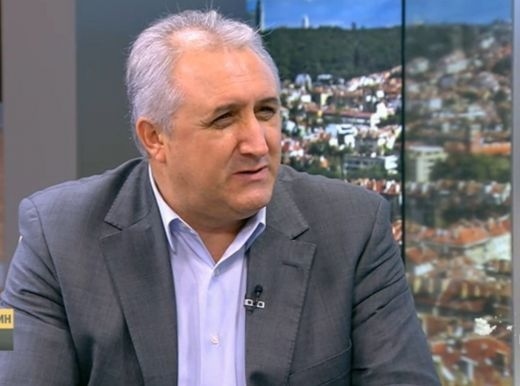 Мехмед Дикме: Пеевски и Доган са длъжни да легитимират участието на ДПС във властта