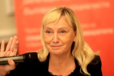 Елена Йончева вероятно все пак ще стане евродепутат от ДПС