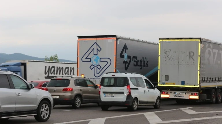 НБТ апелират за спиране на ремонтите по пътищата по време на летния сезон