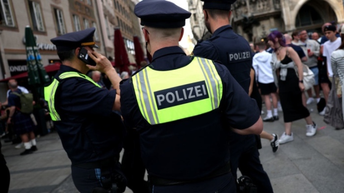 Арестуваха 8 футболни запалянковци, спретнали си бой в Гелзенкирхен