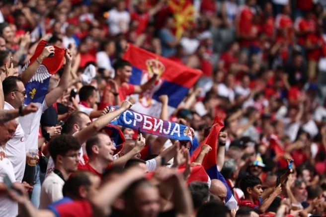 Сръбски и словенски фенове се обединиха срещу хърватите
