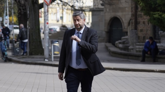 Със смесени чувства парламентът освободи Христо Иванов