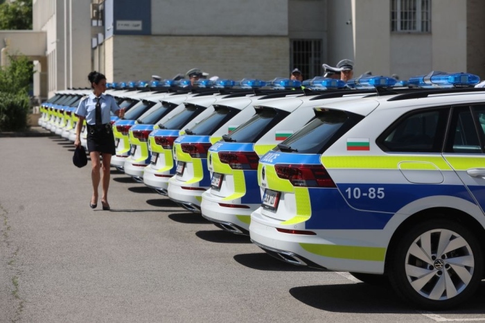 Още нови коли в автопарка на МВР: Вижте автомобилите на „Пътна полиция“