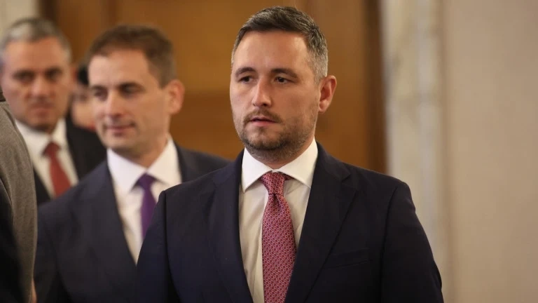 Валентин Тончев: Борисов и Пеевски развенчават мита, че нямат нищо общо