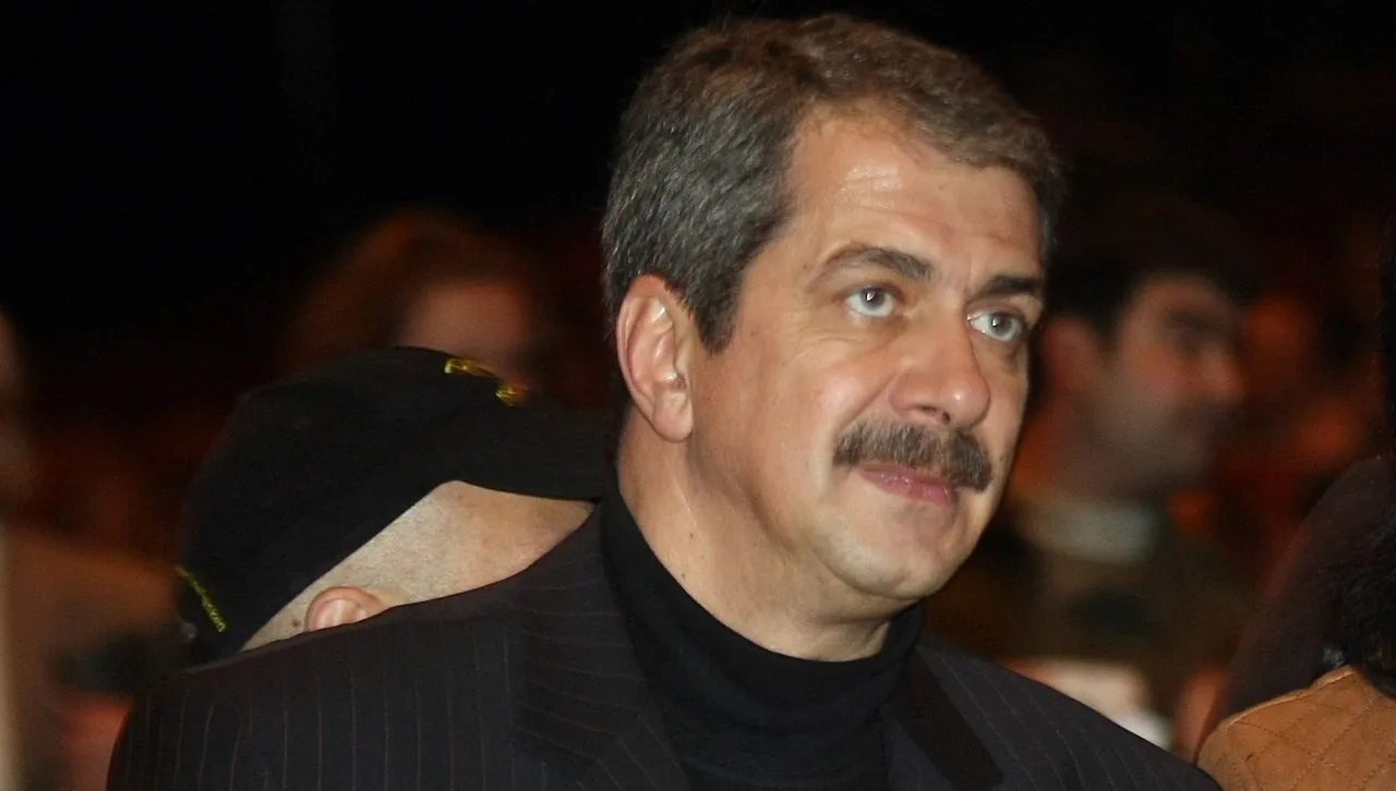 35 години Доган е непрестанен коалиционен партньор на комунистите социалисти