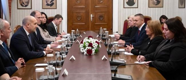 Високата детска бедност изисква адекватен институционален отговор и реална социална