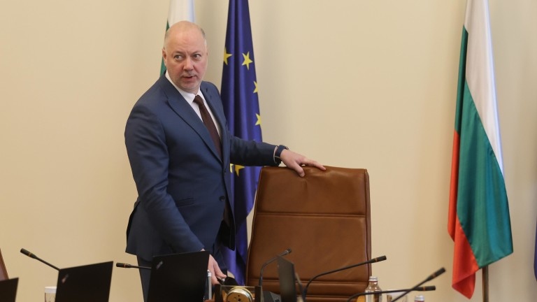 Расте недоверието към кабинета на премиера Росен Желязков То е