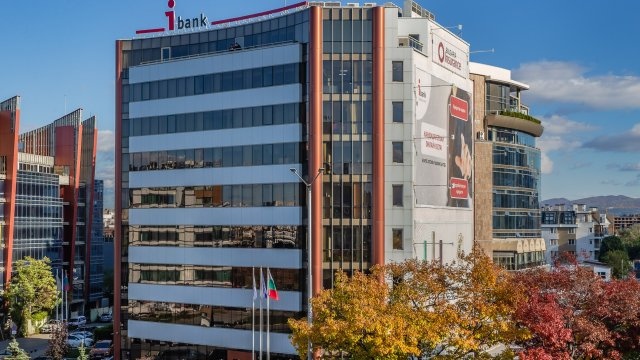 iBank обявява две ключови назначения в ръководния си екип – Живко